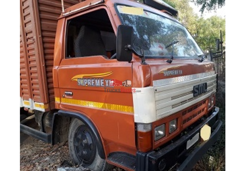 SML Isuzu Supreme