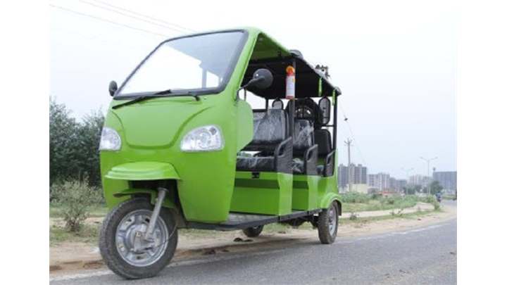 SN Solar Auto E Rickshaw