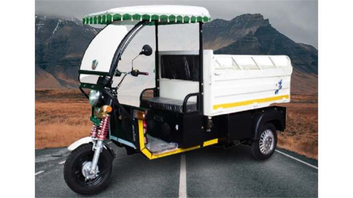 Mini Metro White E Rickshaw Loader 3 Wheelers