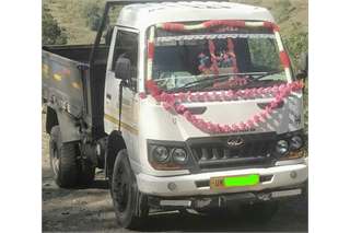 Mahindra Loadking