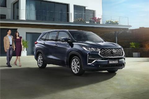 Toyota Innova Hycross Petrol
