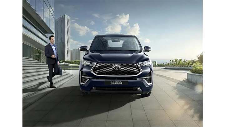 Toyota Innova Hycross Hybrid Small Vehicles