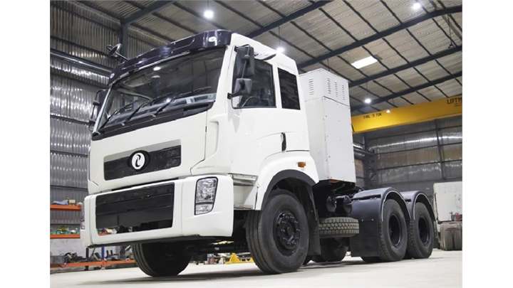 IPL 5536 - 6x4 Trucks
