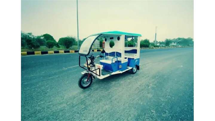 Divya Enterprises Deluxe 3 Wheeler