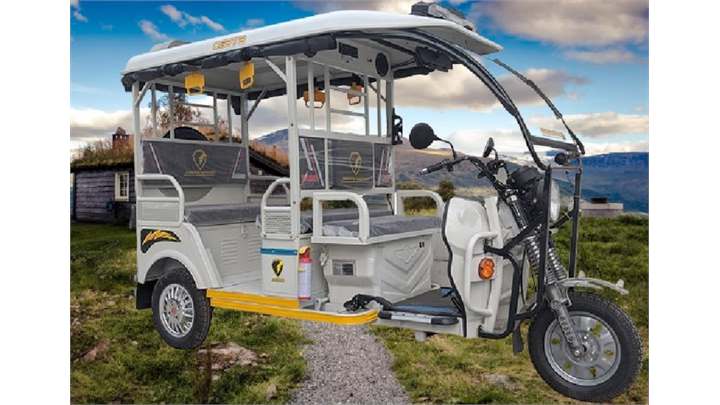 Ogata Motors DLX 3 Wheeler