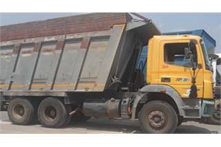 BharatBenz 2528