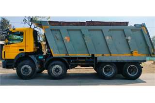 BharatBenz 3528