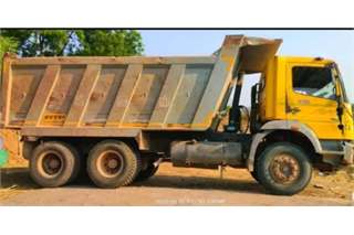 BharatBenz 2528C