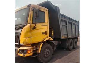 Mahindra Blazo 25