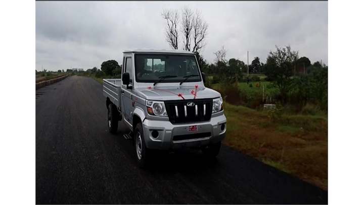 Mahindra Bolero Maxx City 1.3 VXi Silver Pickup
