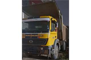 BharatBenz 2528C