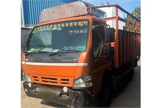 SML Isuzu Samrat