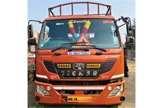 Eicher 3015