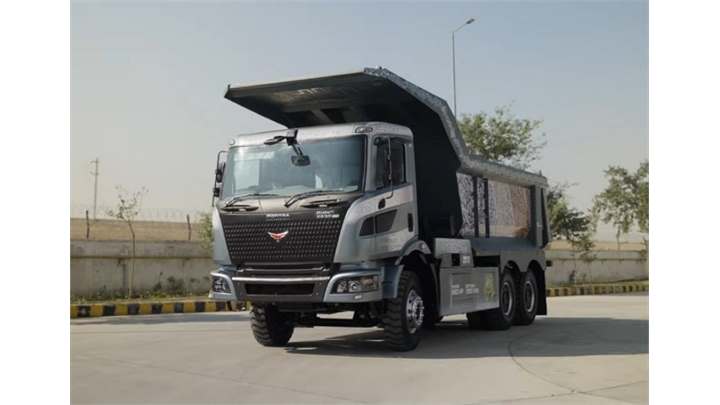 IPL Rhino 2838 EV Rock Trucks