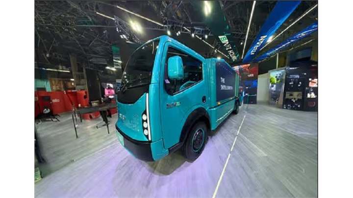 Switch Mobility IeV8 Small Vehicles