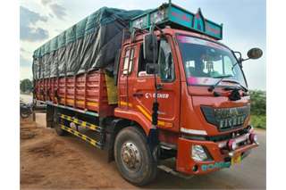 Eicher 3015