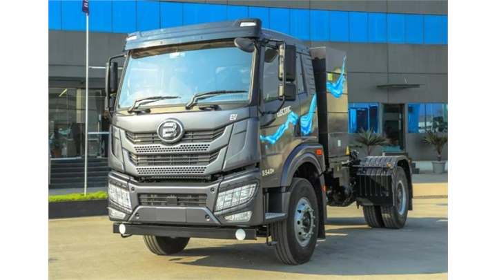 Blue Energy 5548e Tractor Trailer