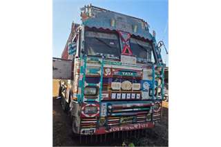 Tata 3518