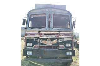 Tata 4923