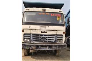 Tata 2518