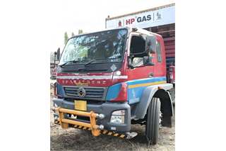 BharatBenz 1617
