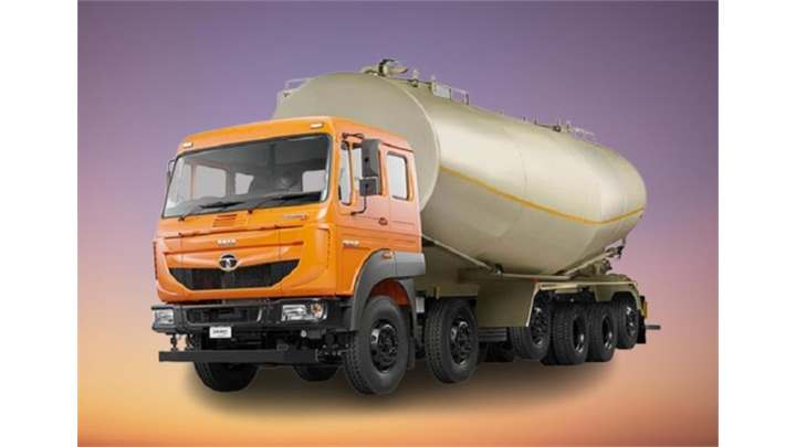 Tata Signa 4925.T Trucks