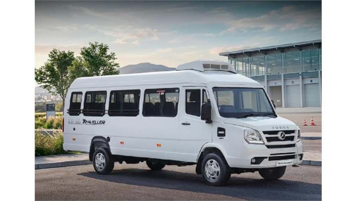 Force Traveller N 4020 : 12 / 19 / 20 Seater Small Vehicles