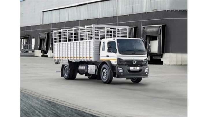 BharatBenz 1917R Trucks