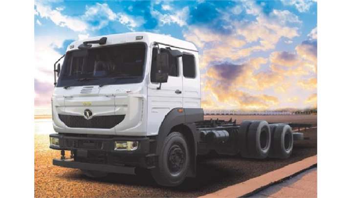 Tata Signa 3118.T - 6x2 Trucks