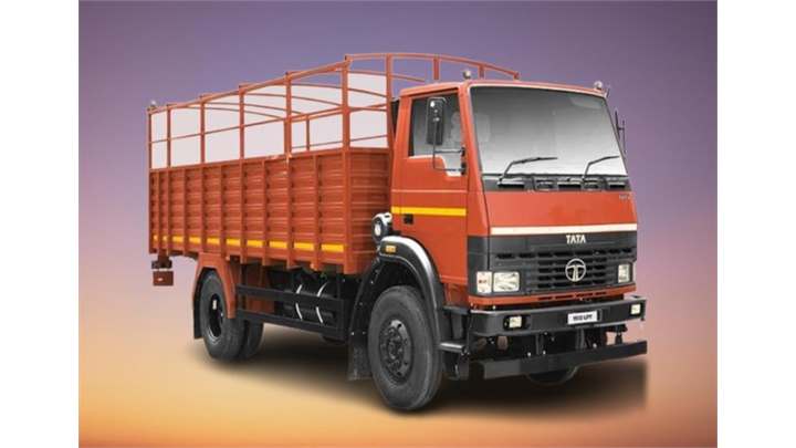 Tata 1512 LPT Sleeper Trucks