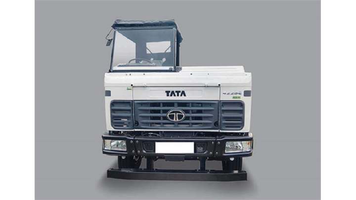 Tata LPT 4221 Trucks