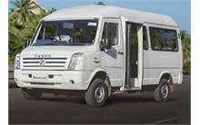 Force Traveller 3350 Wider: 12 / 13 Seater