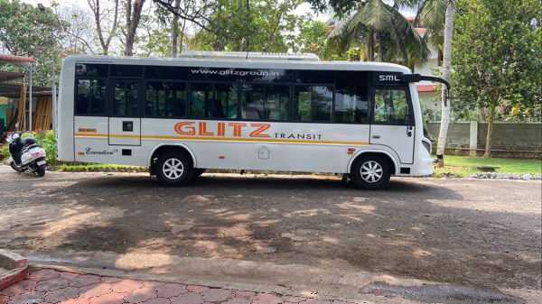 SML Isuzu Executive image 4